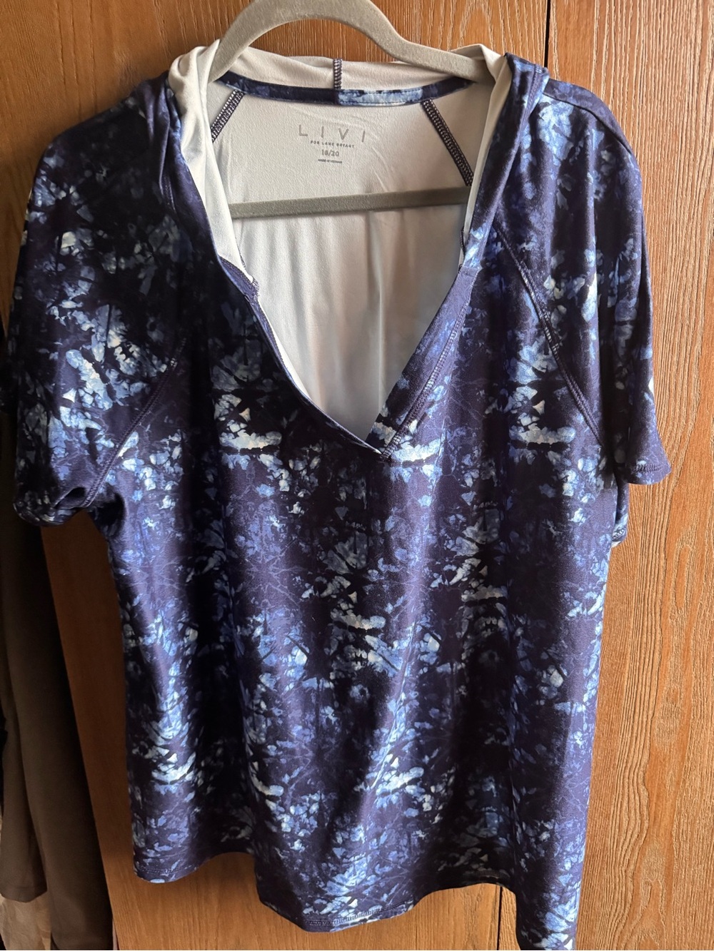 Lane Bryant Navy Blue Tie-Dye V-Neck Short Sleeve Hoodie